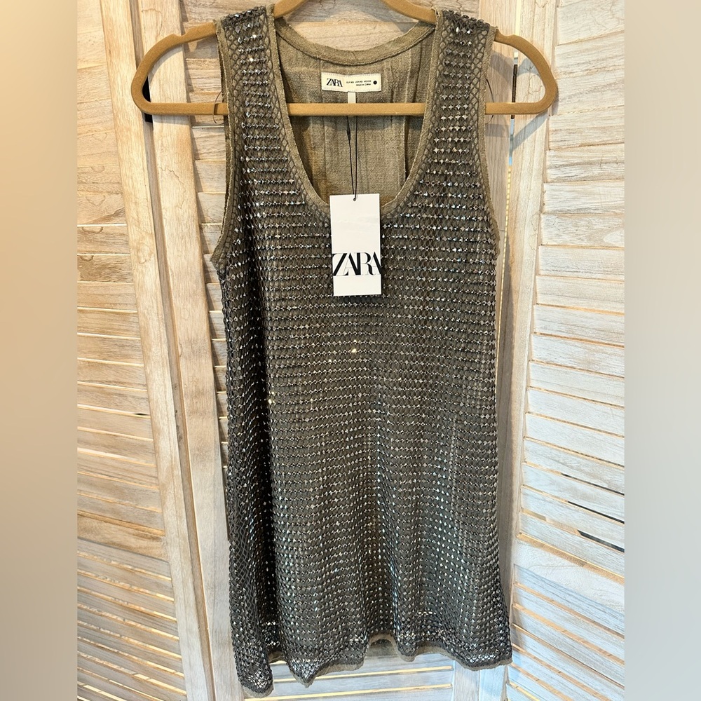 Zara Sparkle Mini Dress
Size xs
New with tags